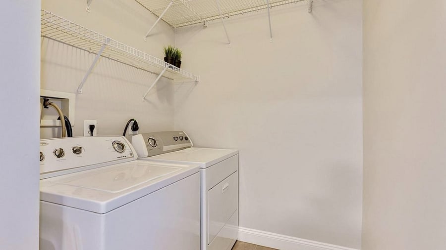 Furnished Finder property 889623_1 photo 18