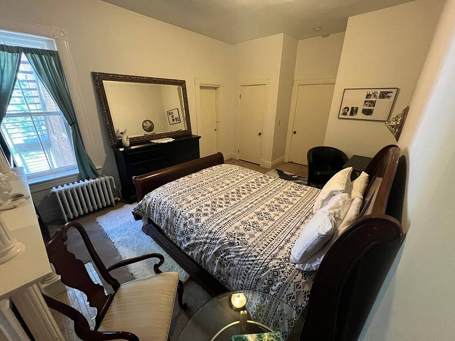ROOM 2. 1 Bedroom includes bathroom shared with Room 3.
Priced at $1100/month all utilities included.