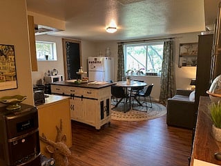 Furnished Finder property 889658_1 photo 4