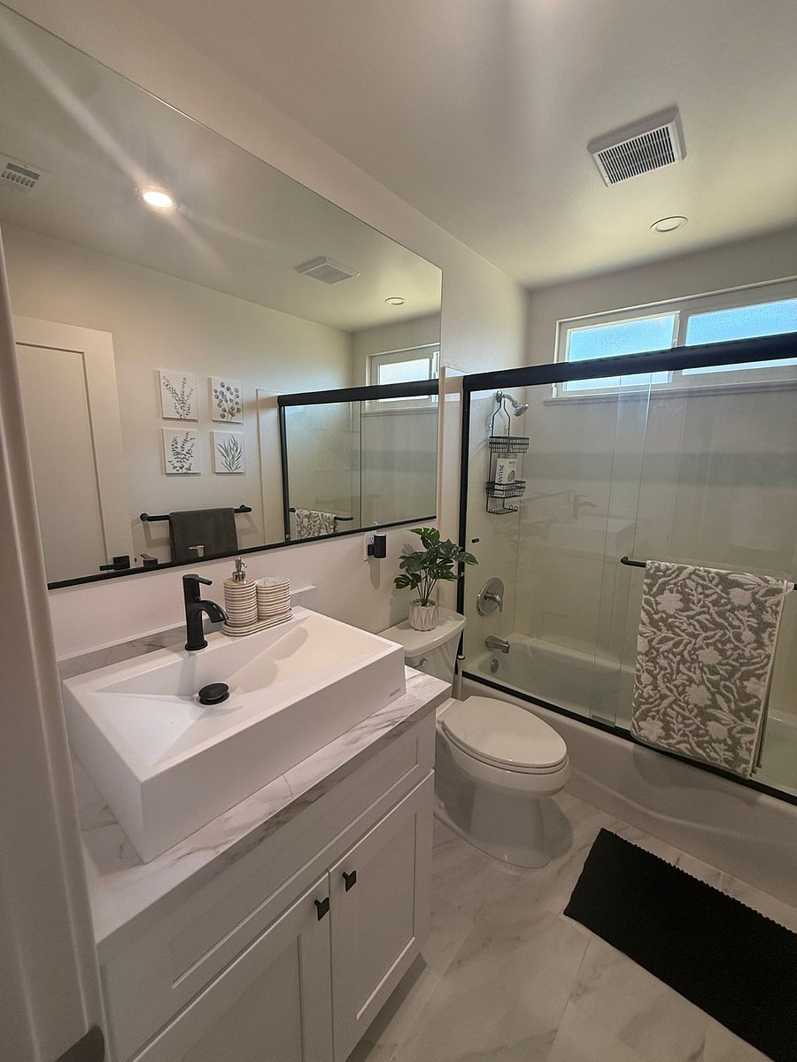 Furnished Finder property 889678_1 photo 15
