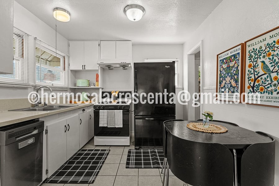 Furnished Finder property 889686_1 photo 4