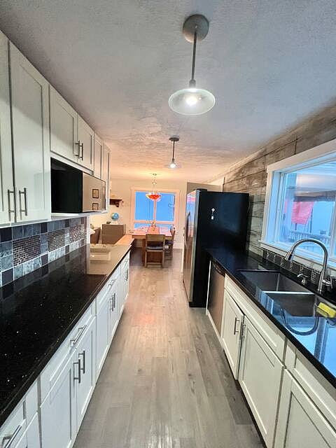 Furnished Finder property 889690_1 photo 4
