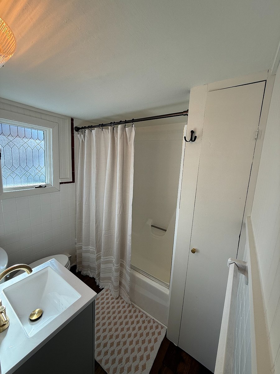 Furnished Finder property 889700_1 photo 12