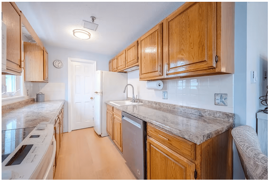Furnished Finder property 889702_2 photo 12