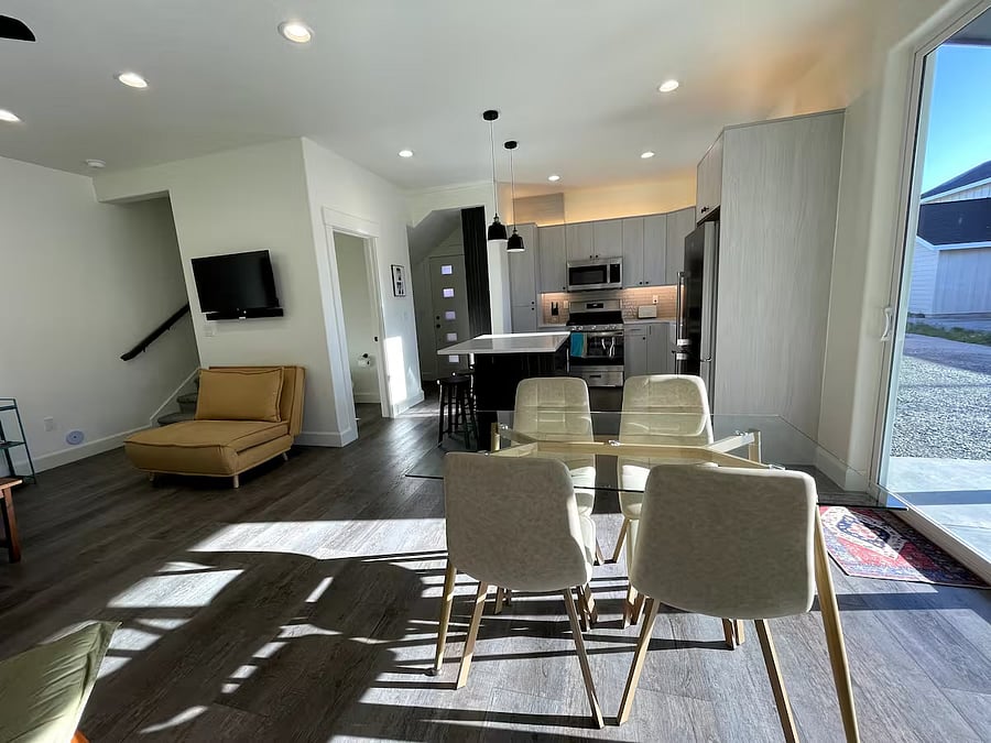Furnished Finder property 889711_1 photo 11