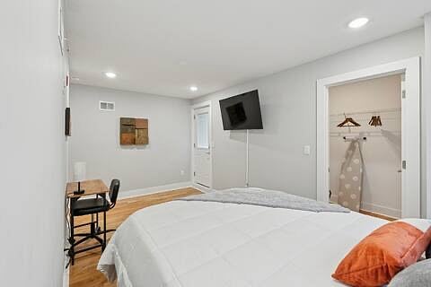 Furnished Finder property 889720_1 photo 15