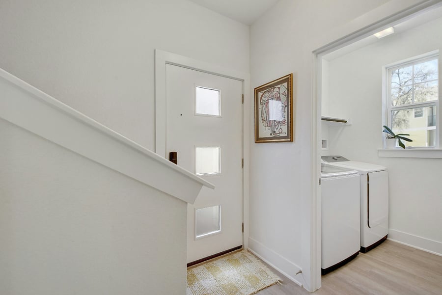 Furnished Finder property 889735_1 photo 9