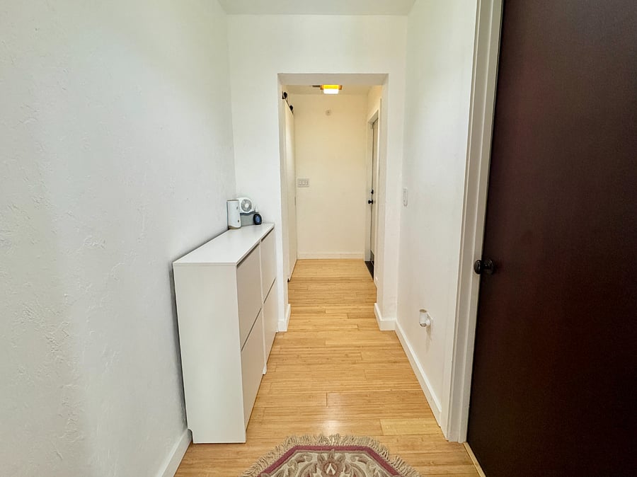 Furnished Finder property 889756_1 photo 15