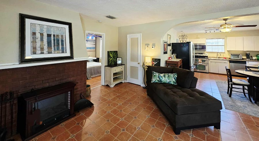 Furnished Finder property 889769_1 photo 3