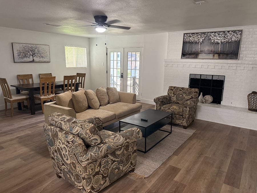 Furnished Finder property 889770_1 photo 3