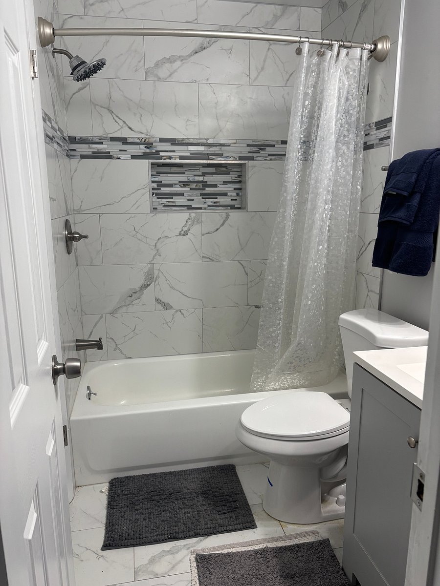 2nd bathroom