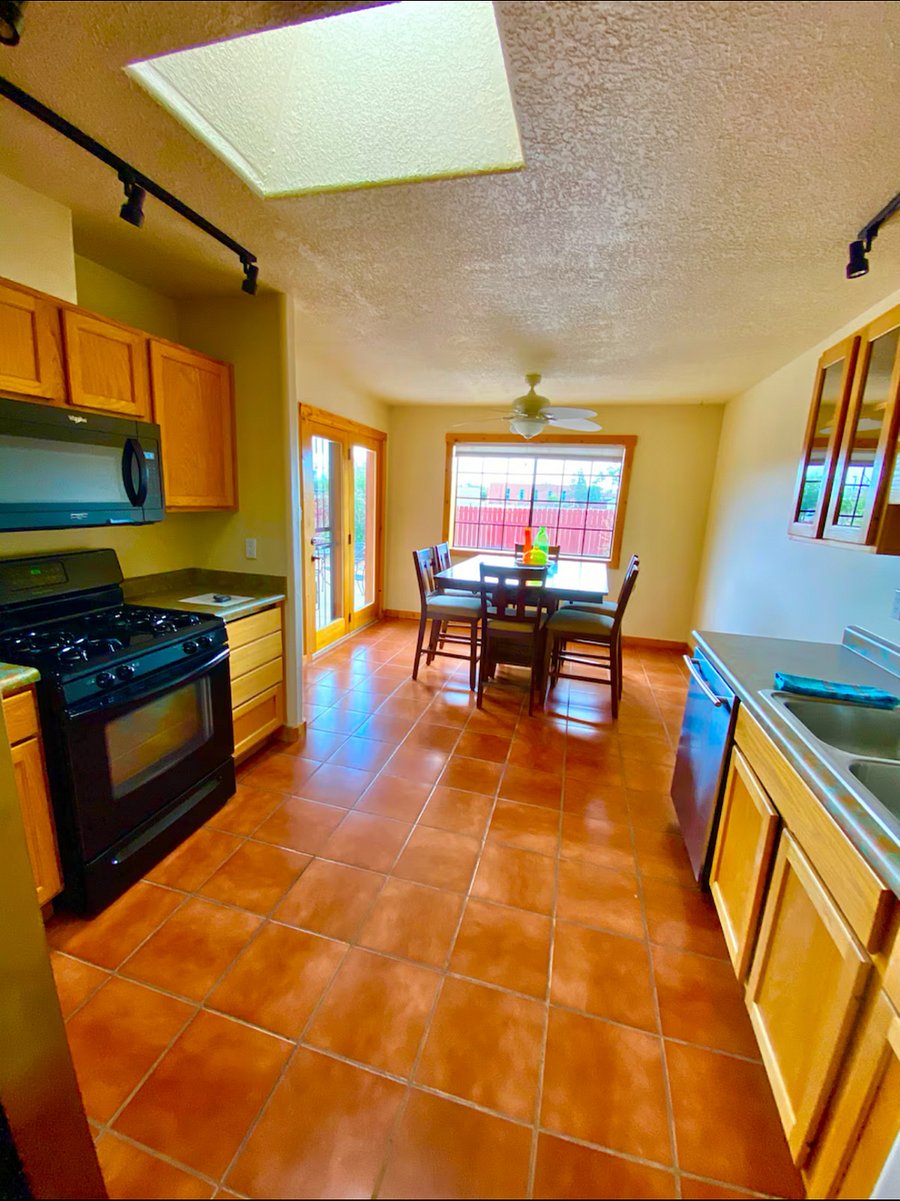 Furnished Finder property 889778_1 photo 12