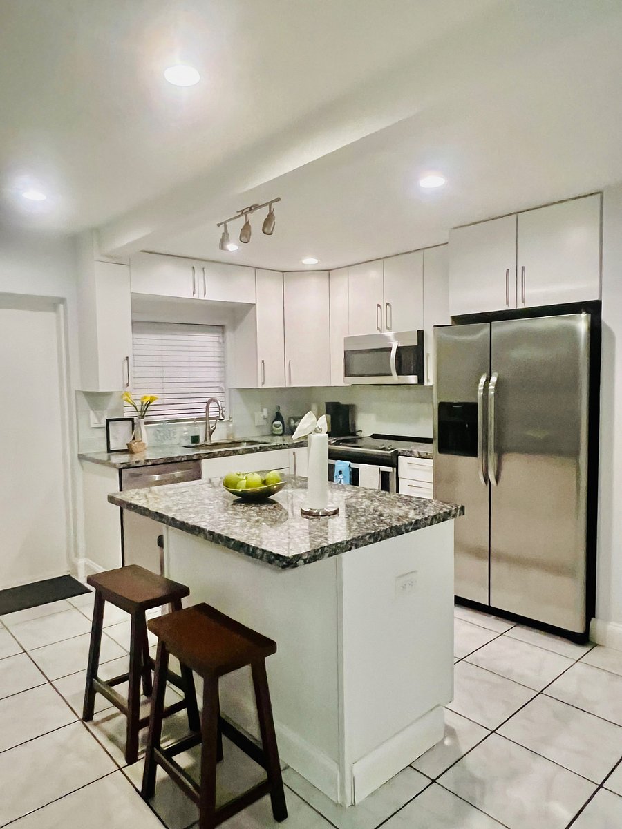 Furnished Finder property 889802_1 photo 6