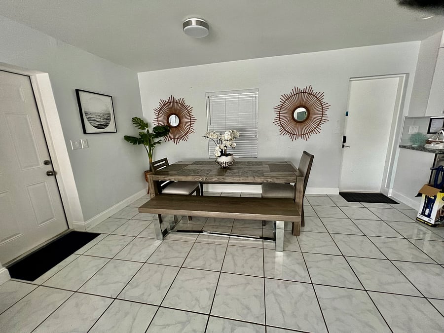 Furnished Finder property 889802_1 photo 10