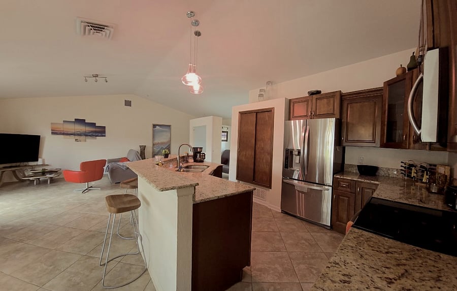 Furnished Finder property 889805_1 photo 5