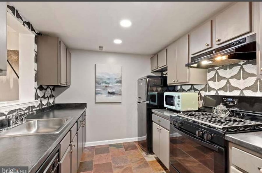 Furnished Finder property 889809_1 photo 4