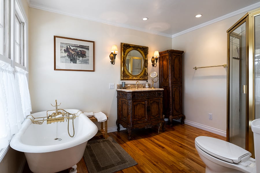 Bathroom off the master bedroom