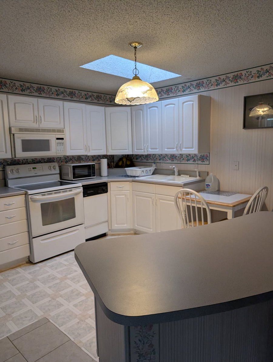Furnished Finder property 889826_1 photo 7