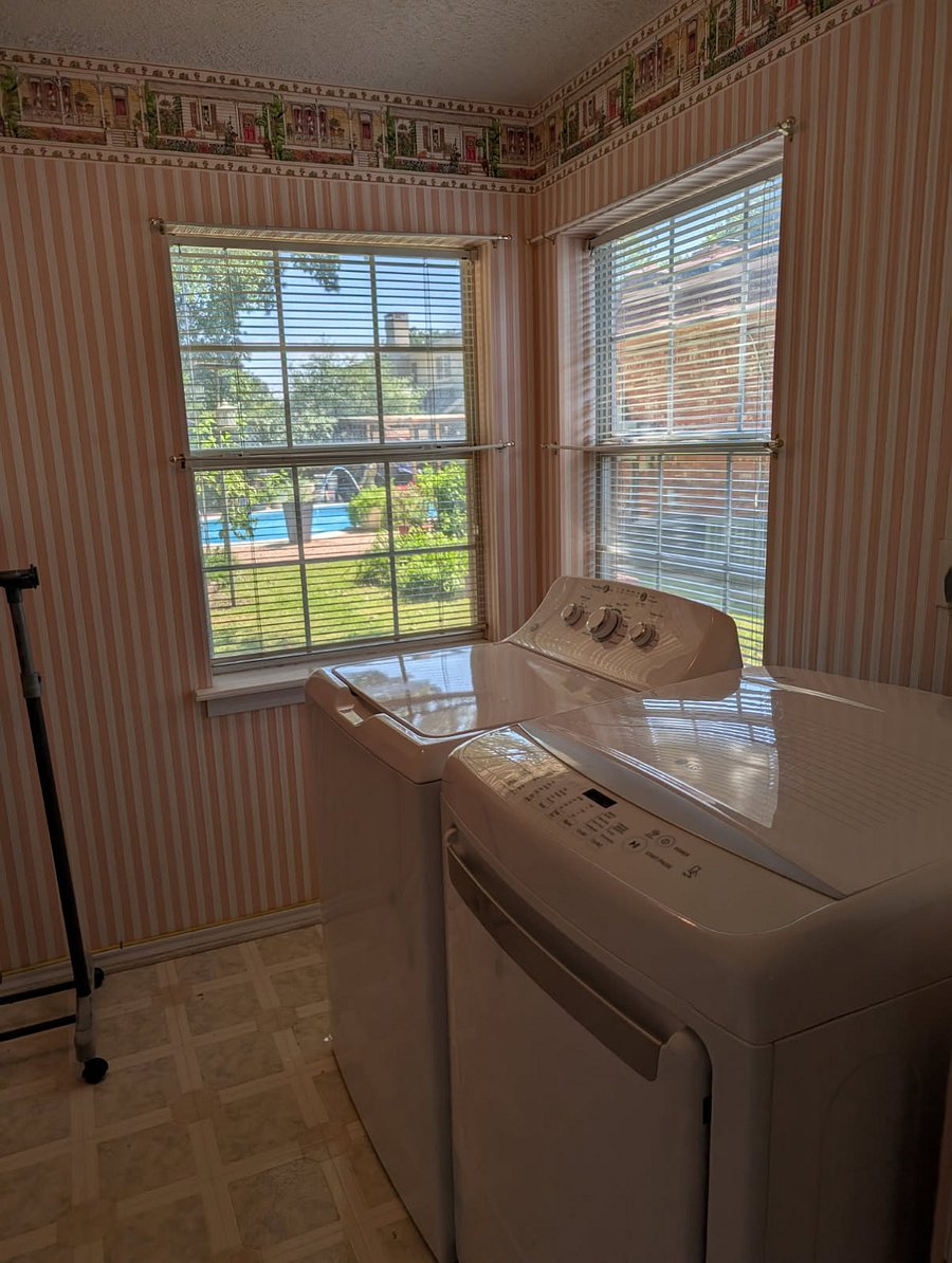 Furnished Finder property 889826_1 photo 9