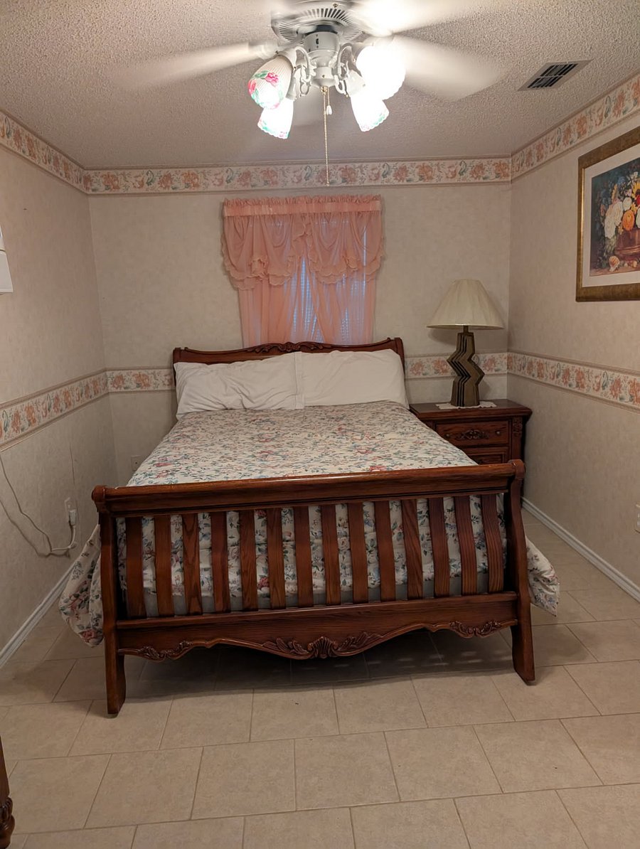 Furnished Finder property 889826_1 photo 10