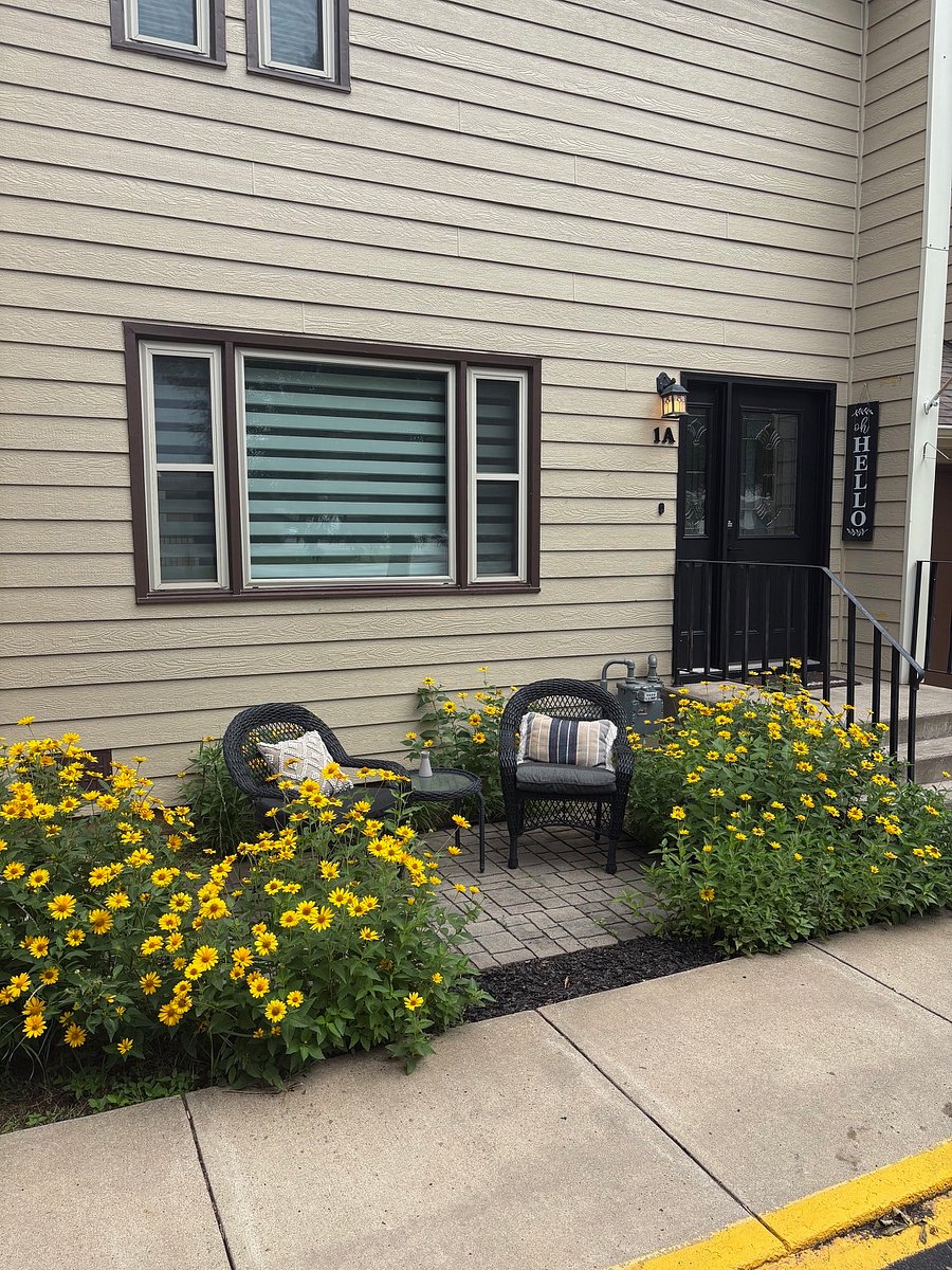 Furnished Finder property 889828_1 photo 25