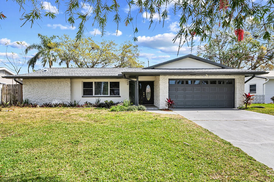 Furnished Finder property 889830_1 photo 24