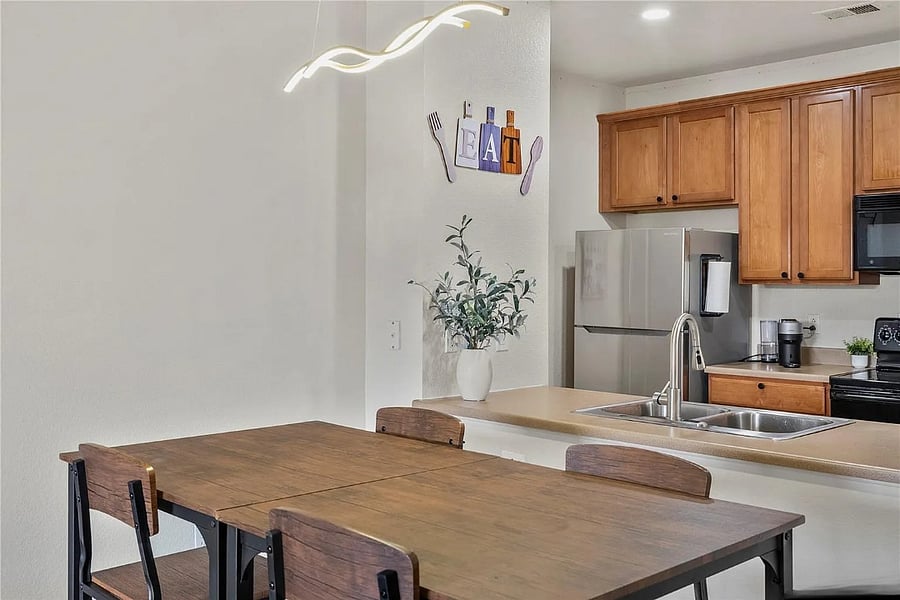 Furnished Finder property 889833_1 photo 5