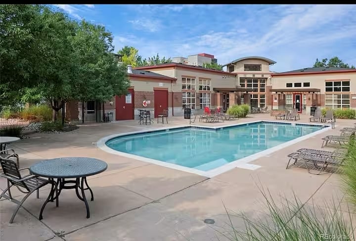 Furnished Finder property 889833_1 photo 16