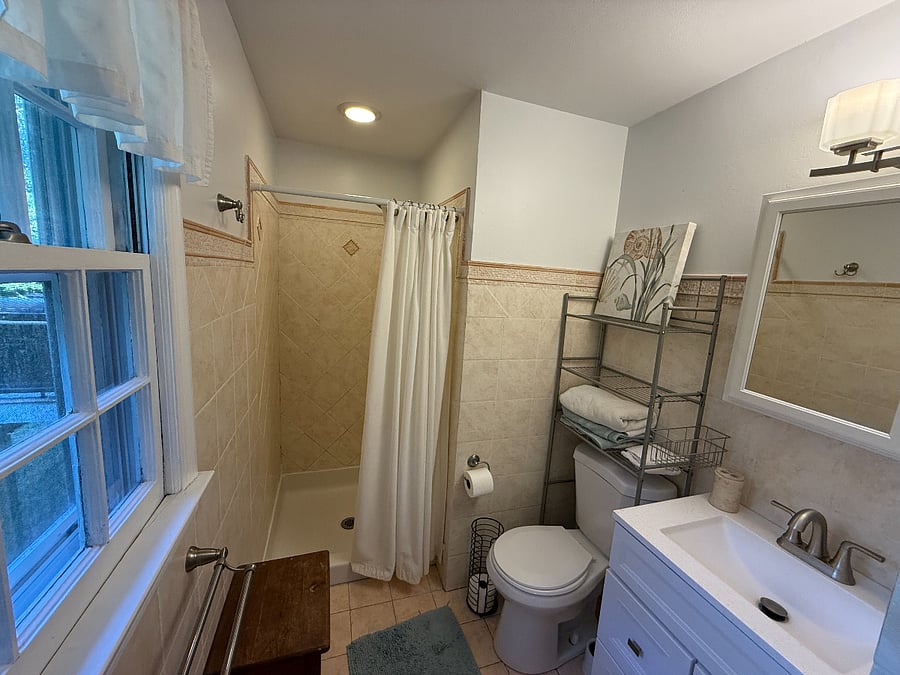 Furnished Finder property 889841_1 photo 11