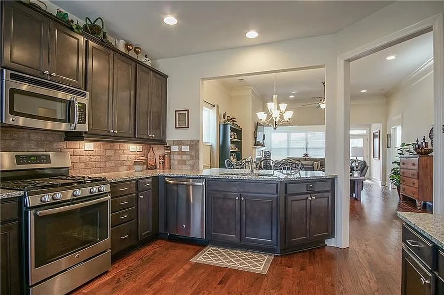 Furnished Finder property 889852_1 photo 11
