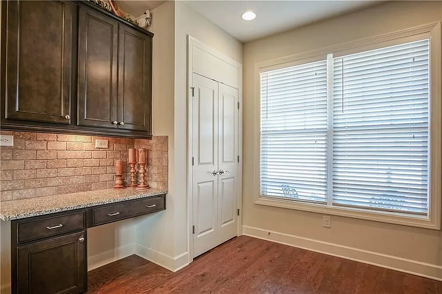 Furnished Finder property 889852_1 photo 13