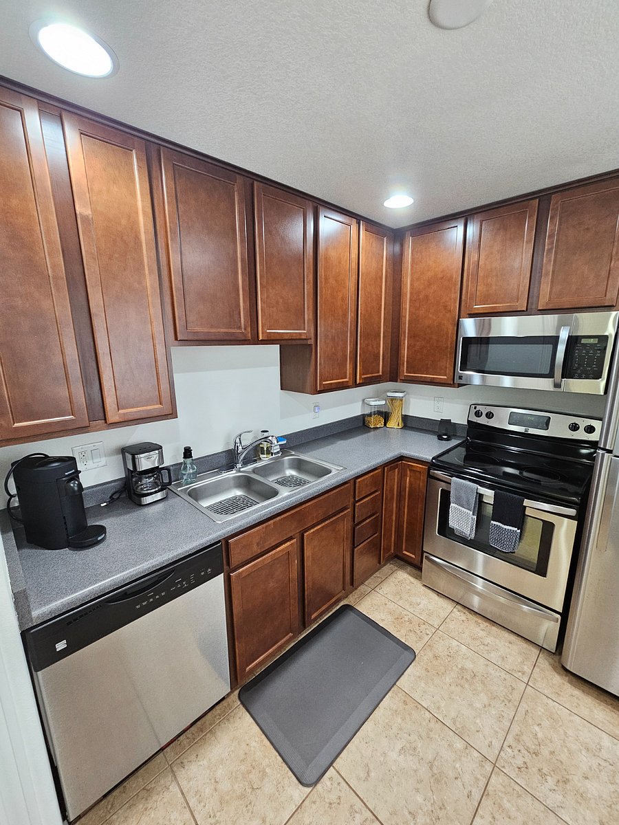 Furnished Finder property 889872_1 photo 8