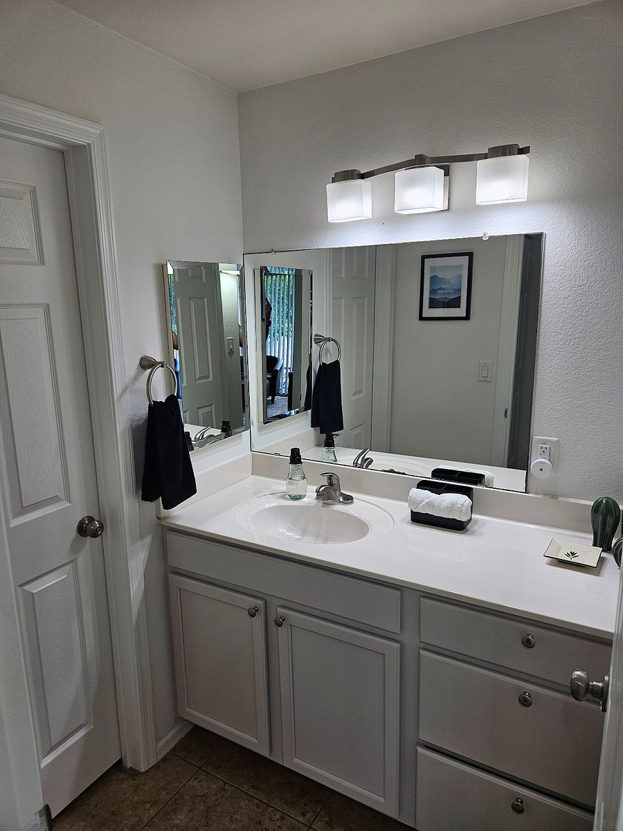 Furnished Finder property 889872_1 photo 17