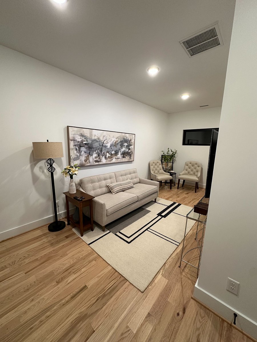 Furnished Finder property 889900_1 photo 11