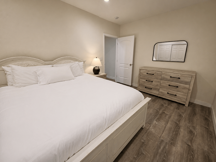 Bedroom 5 - King Sized Bed