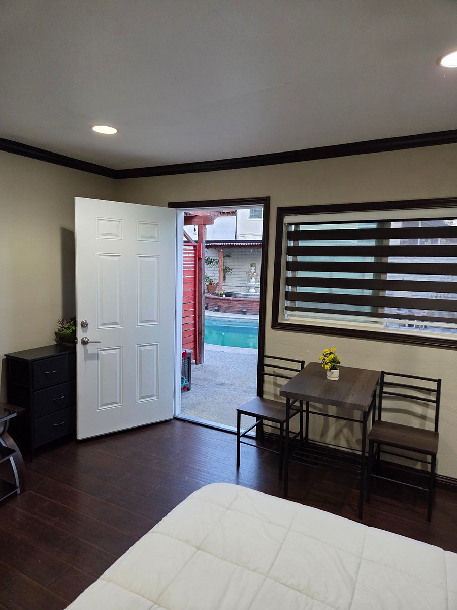 Furnished Finder property 889922_1 photo 4