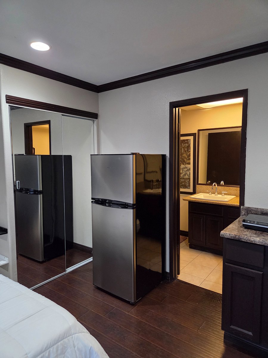 Furnished Finder property 889922_1 photo 8