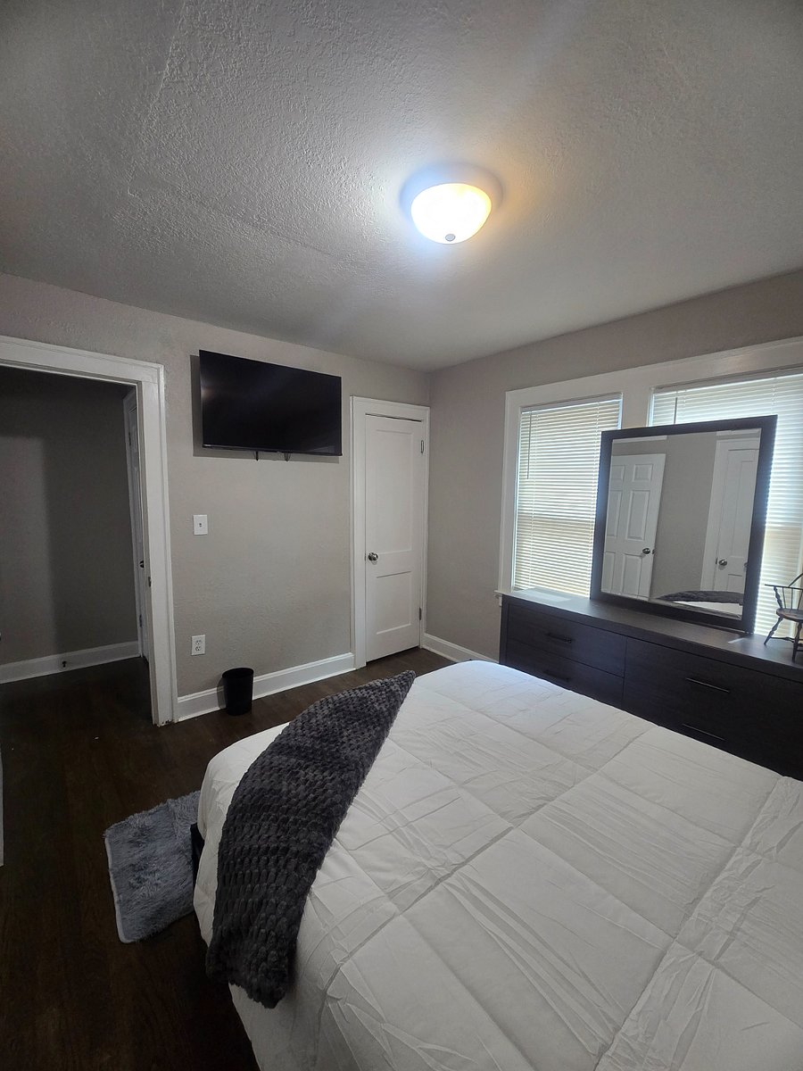 Furnished Finder property 889923_1 photo 15