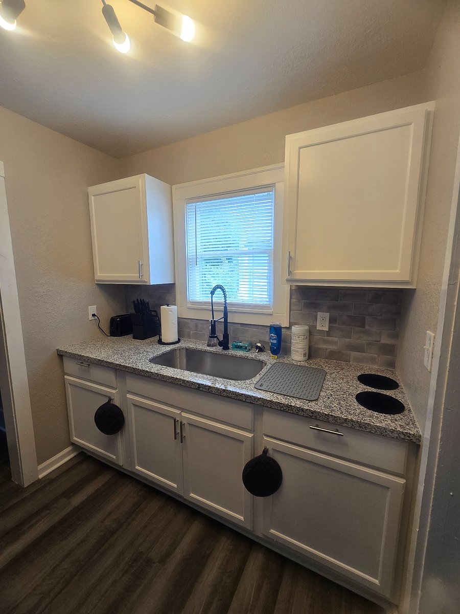Furnished Finder property 889923_1 photo 7