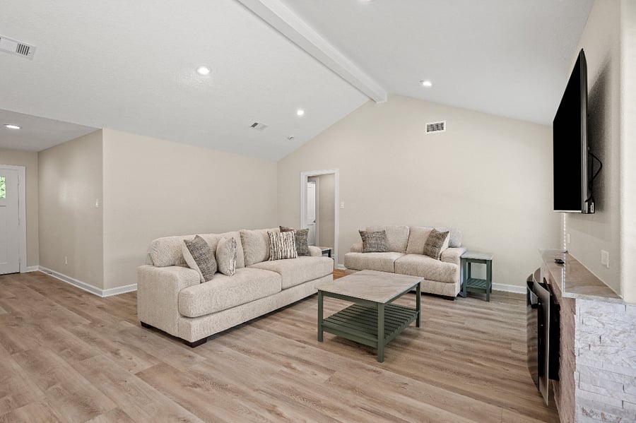 Furnished Finder property 889960_1 photo 4
