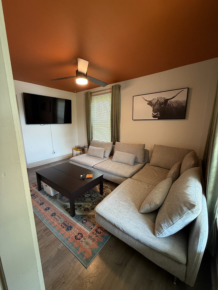 Furnished Finder property 889979_1 photo 3