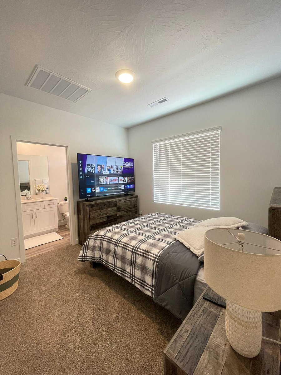 Furnished Finder property 889985_1 photo 6
