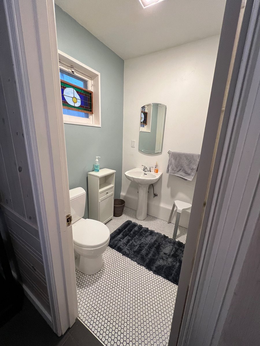 Furnished Finder property 889988_1 photo 6