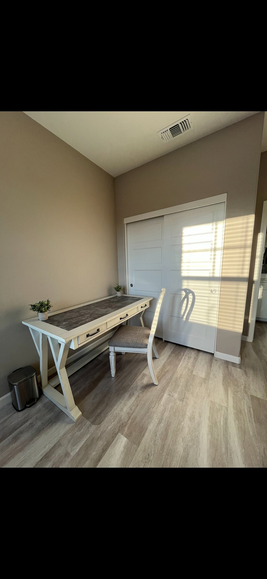 Furnished Finder property 889990_1 photo 3