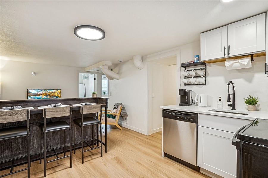 Furnished Finder property 890004_1 photo 9