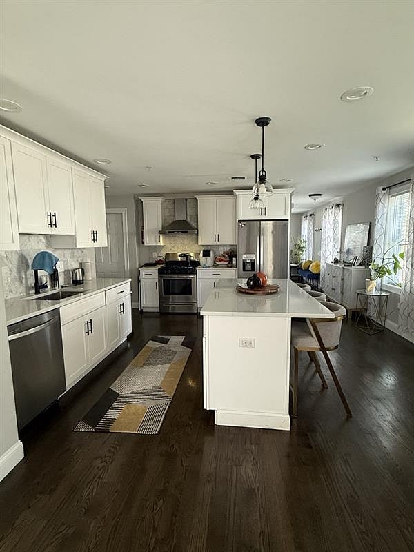 Beautiful clean kitchen
