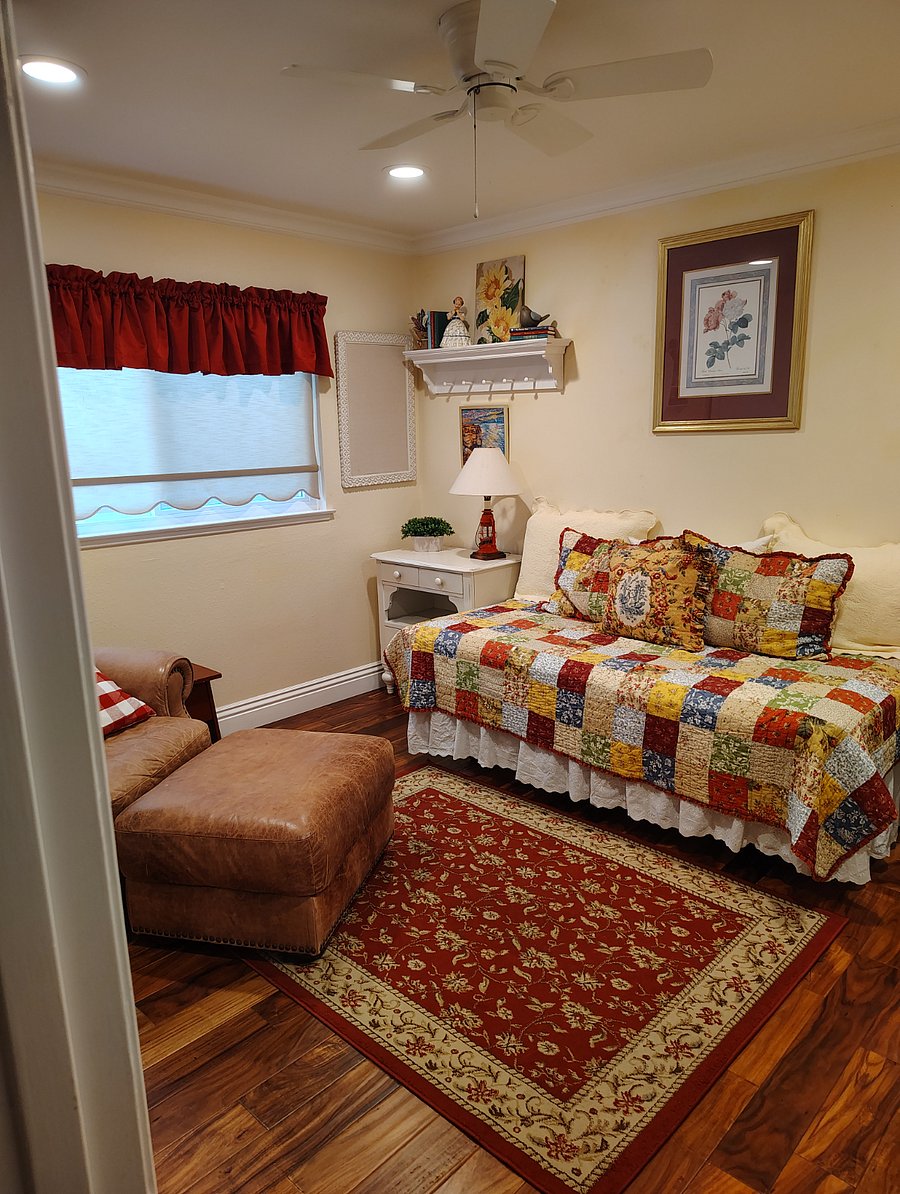 Furnished Finder property 890019_2 photo 5
