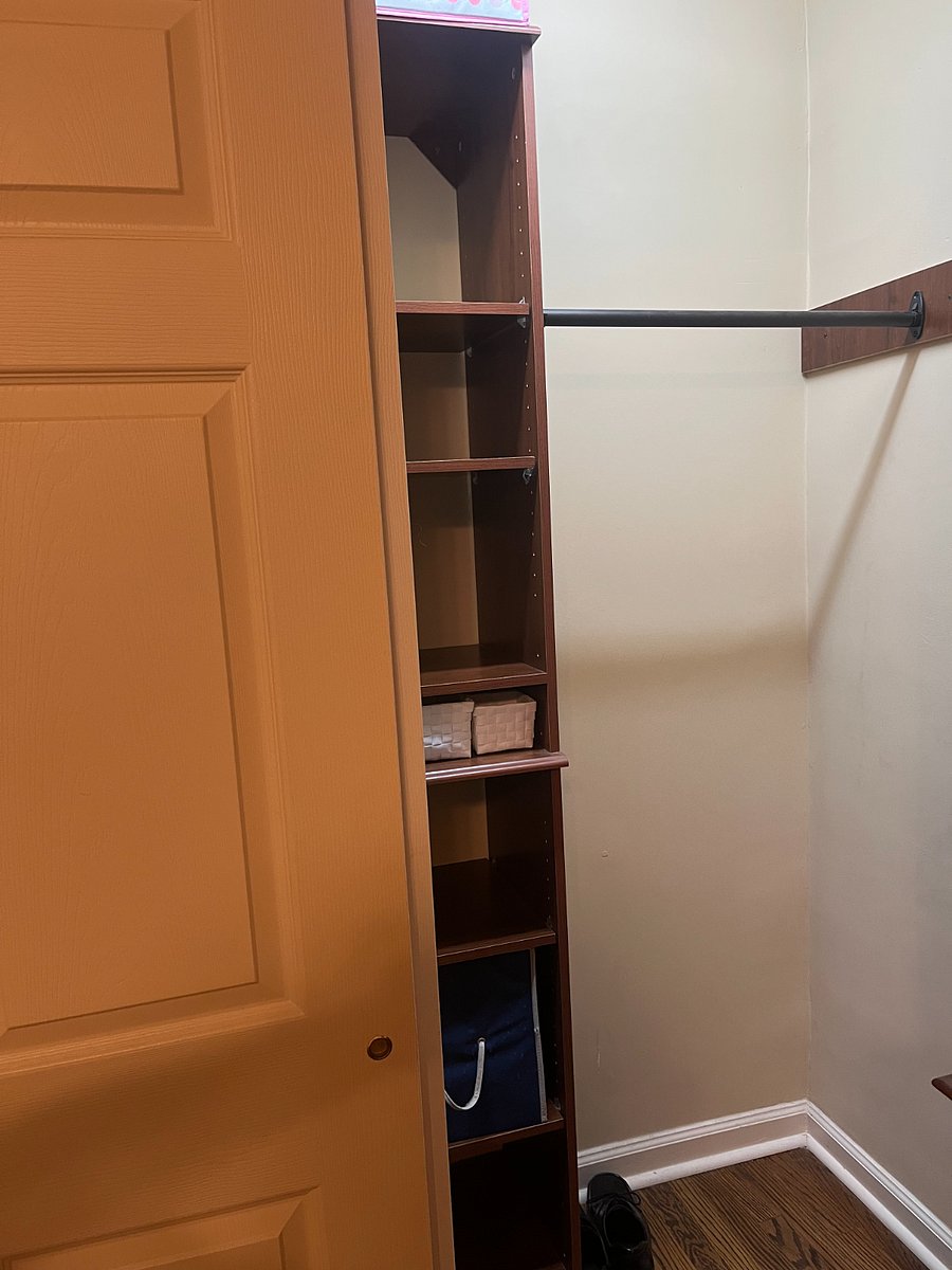 Primary closet R