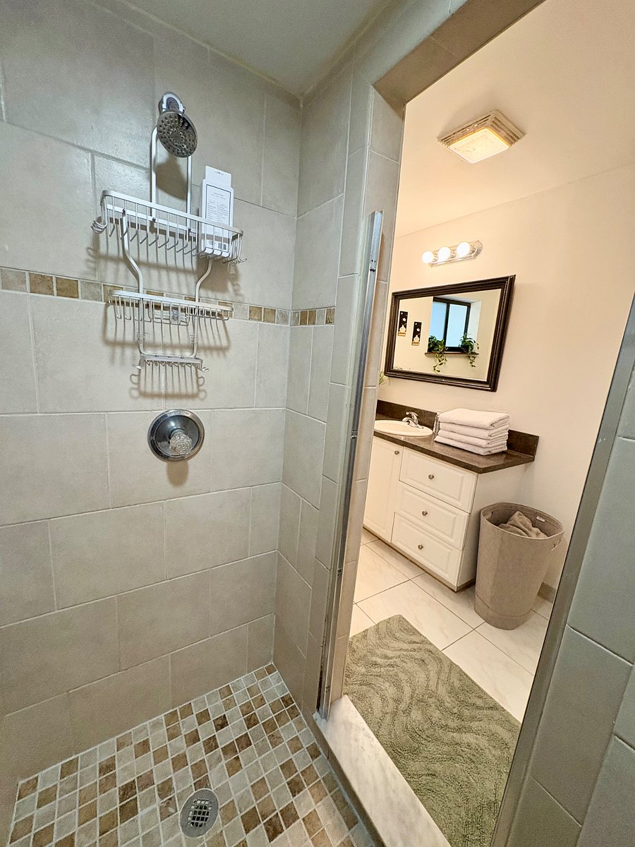 Furnished Finder property 890036_1 photo 13