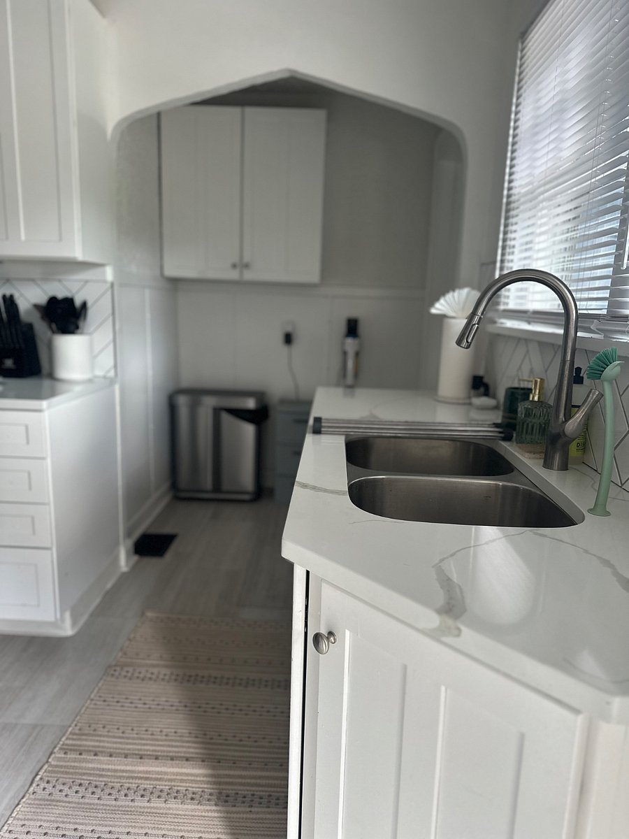 Furnished Finder property 890041_1 photo 9